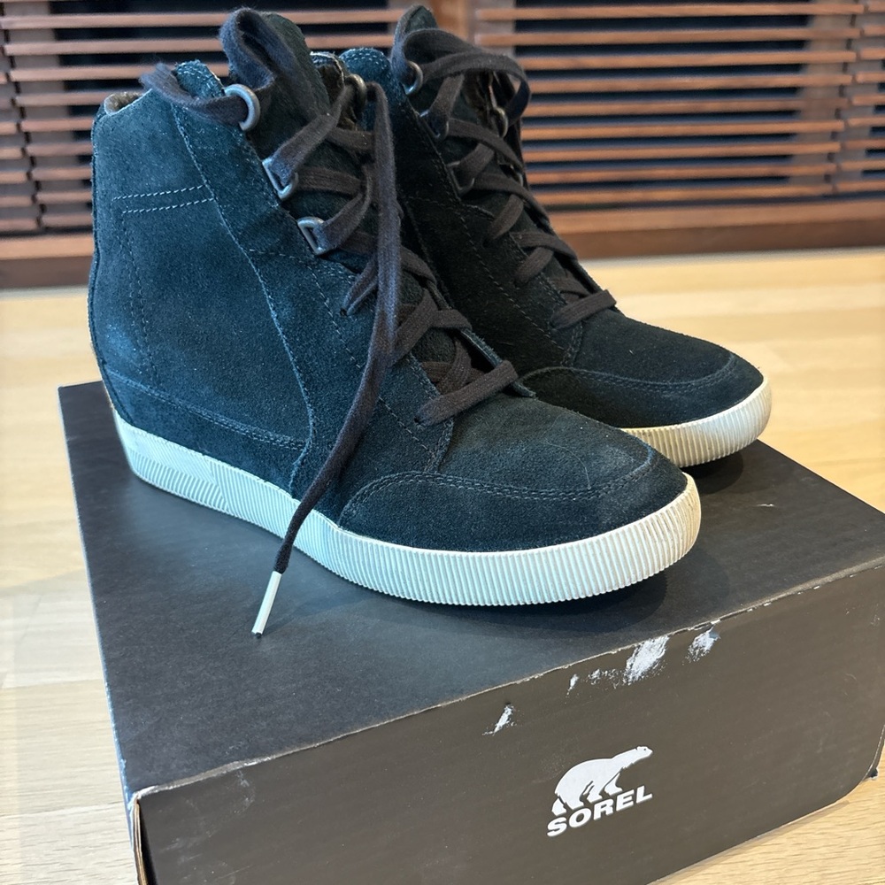 Sorel Women's Black Out N About Wedge Size 8